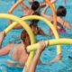 grupo de personas haciendo aquagym